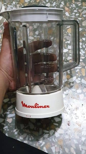 MOULINEX JUICE EXTRACTOR. . . . GRINDER. . . BLENDER. . . SET 1