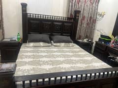 Selling Bed 0