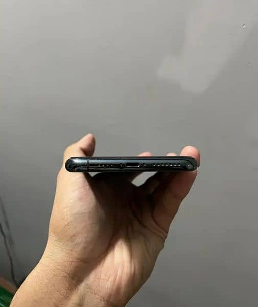 Iphone 11 pro max 256 gb (Non-PTA) 2