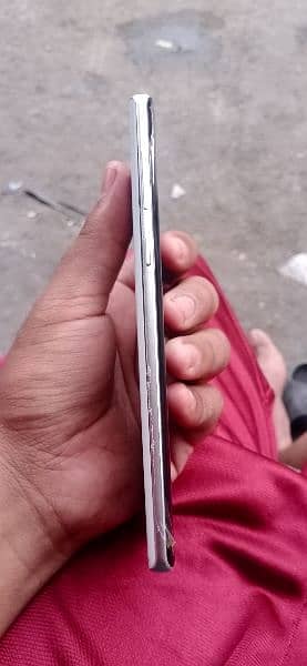 Samsung note 9. . . . 03174210092 3