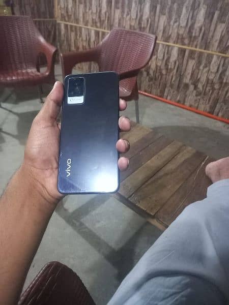 vivo v 21 with box 10 by 9.5 1