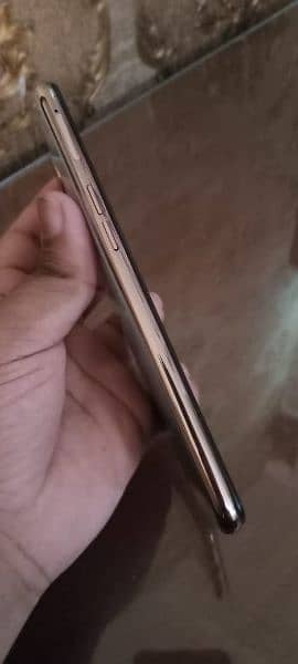 Oppo F9 10/10 condition 8