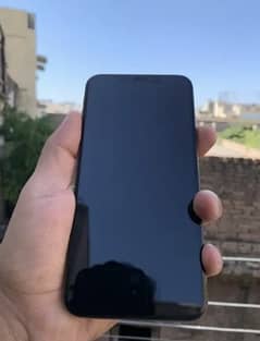 iphone Xs max (PTA Approved)