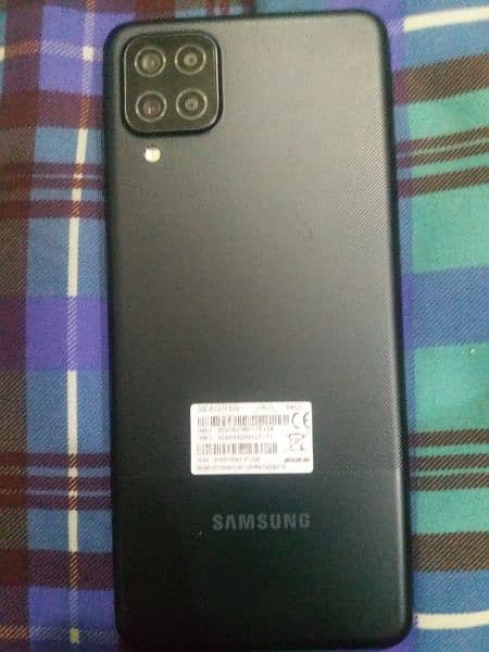 Samsung Galaxy A-12 1