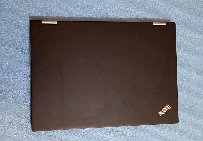 Lenovo Yoga x380, 360° Rotate able touch screen 8