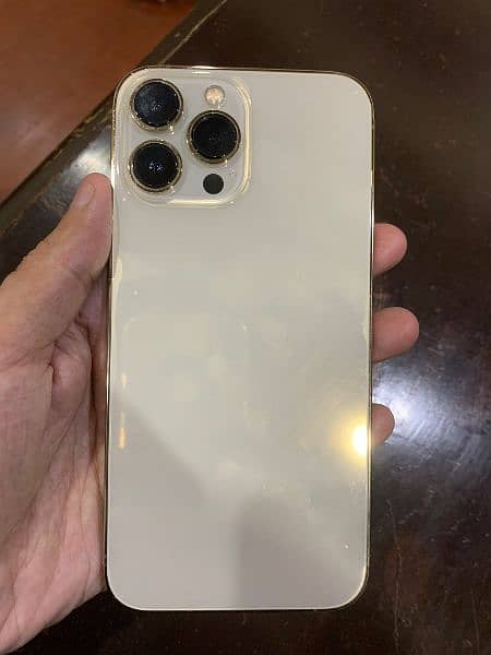 13 Pro Max. Gold. Non PTA Factory unlock. 128 GB with 86 Battery Health 4