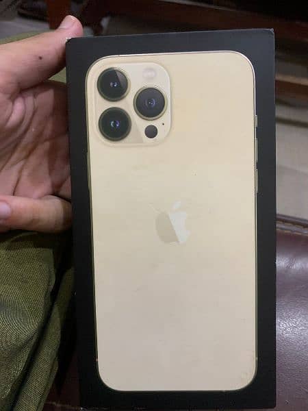 13 Pro Max. Gold. Non PTA Factory unlock. 128 GB with 86 Battery Health 8