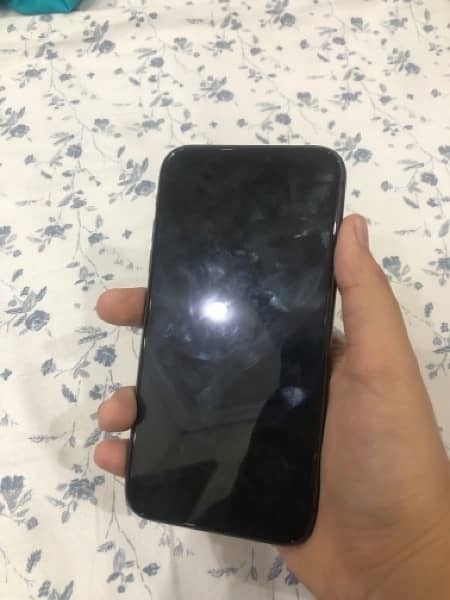 iPhone 11 Jv all ok 64gb bh 95% black colour 5