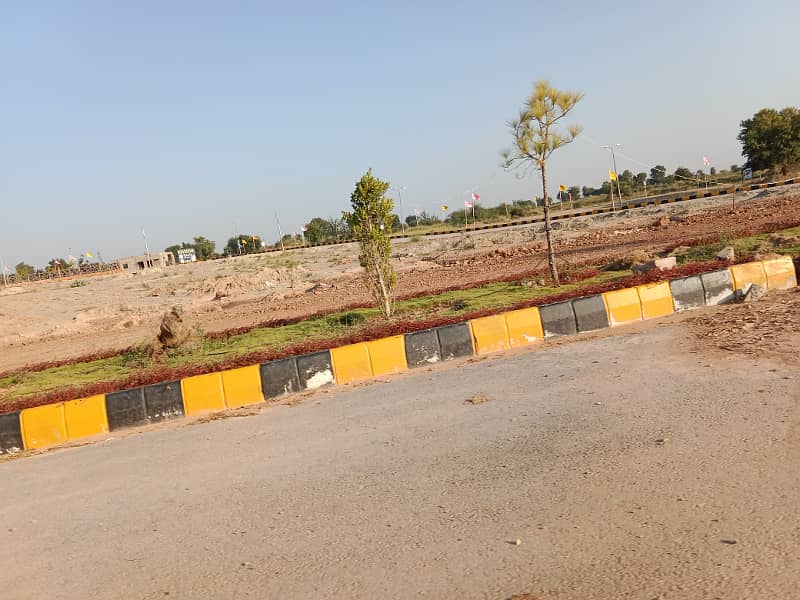 5 Marla Plot File General Block Old Booking For Sale On Installment In Kingdom Valley islamabad , one of the most important location of islamabad . . Discounted Price 58 Thousand 9