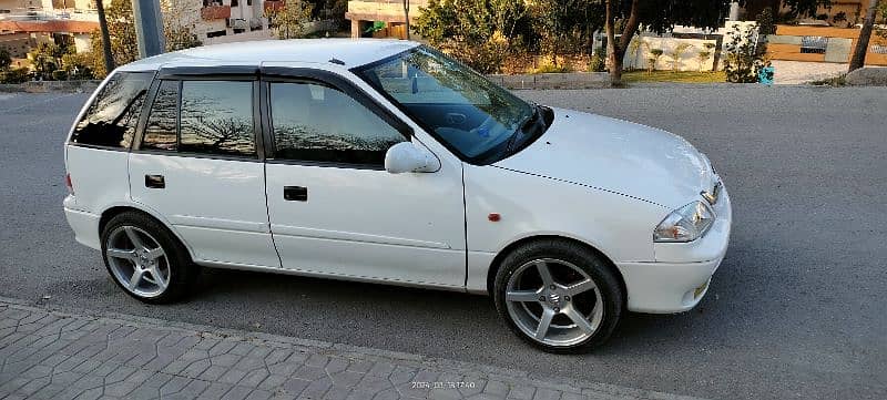 Suzuki Cultus VXL 2017 3