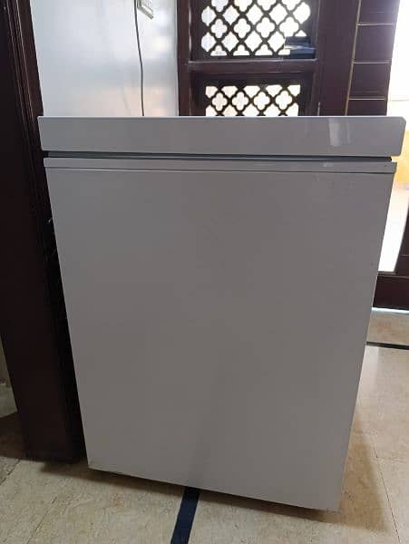 Dawlance deep freezer 4