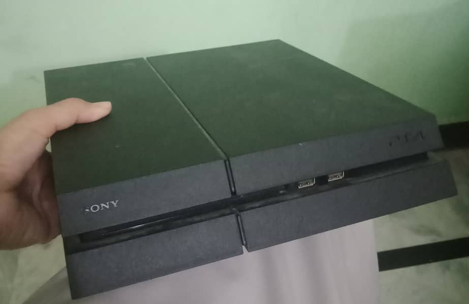 Sony PlayStation 4 -1TB no jailbreak 1