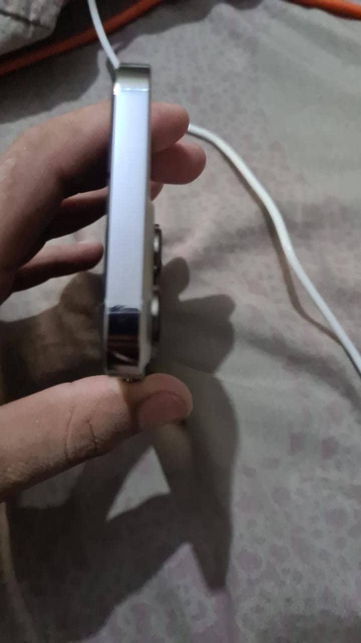 Iphone 13 pro LL/A model slightly used 03091262018 only whatsapp 3