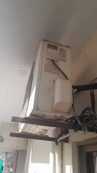 Kentax Split AC 1 ton, perfectly working. 4