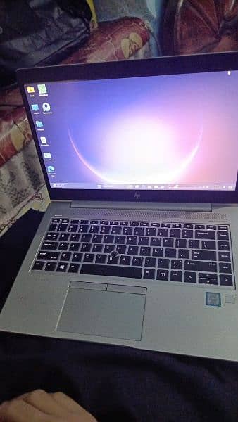 HP elite book i5 8th 0