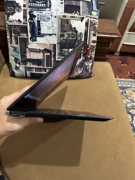 TOSHIBA portege 2 in 1 Laptop 7