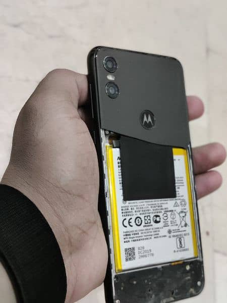 moto p30play 4/64 single Sim PTA approved 3