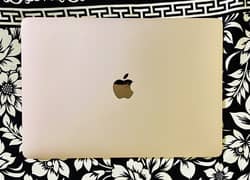 Apple MacBook Air M1 Chip - Gold