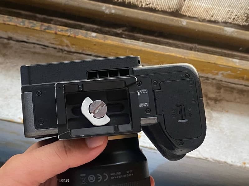 fx30 digital cinema camera with xlr Handle 5
