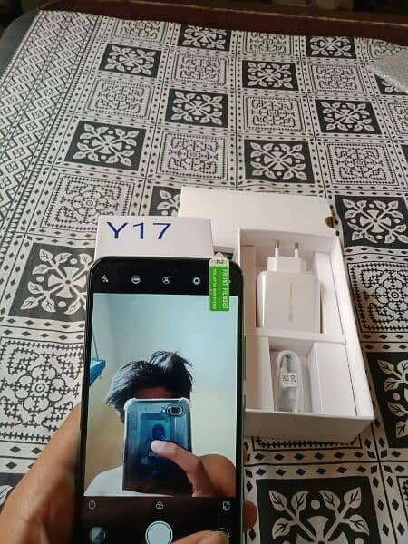 Vivo y17 8gb256gb for sale 5000mah battery 2