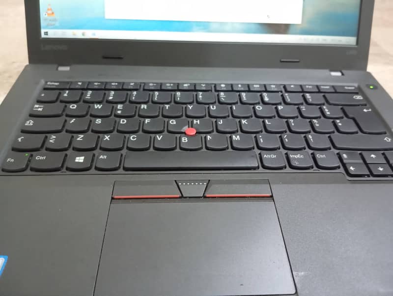 Lenovo Thinkpad L470 core i5 (7th generation) 10