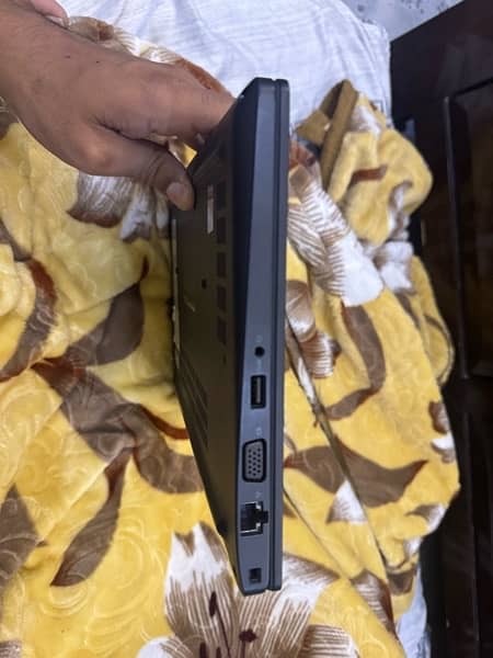 Dell Core i3 7th generation Laptop 2