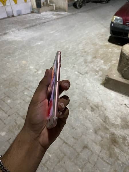 IPHONE 7 NON PTA WATERPACK 10/10 CONDITION 3