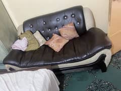 Sofa rakseen material urgent for sale