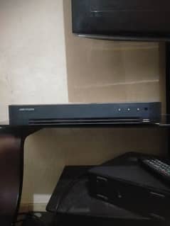 Hikvision 4ch dvr 5MP latest model like new