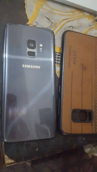 Samsung S9 FD pta aproved. 4/64. Resnble price 1