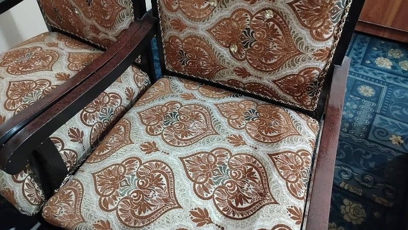 Bed Room Chairs Fresh Condition 10