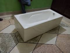 Brand new bath tub with Steal Frame.