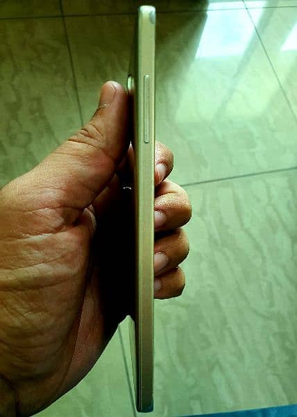 Samsung Galaxy A7 Dual sim 4
