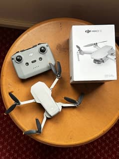 DJI Mini 2 SE drone with Extra battery pack