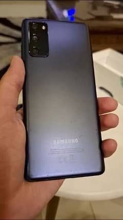 Samsung Galaxy S20FE - 50,000Rs