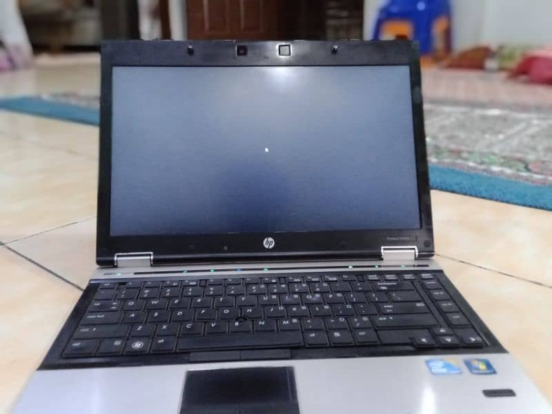 Hp EliteBook 8440p core I 5 1st Generation 3