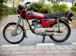 Honda 125 cc urgent for sale connect Whatsapp 03289956408