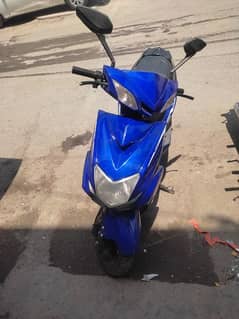 electric Scooty 10/10 condition