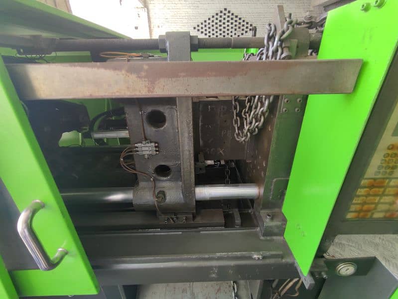 130 Ton WellTec Plastic Injection Moulding Machine 5