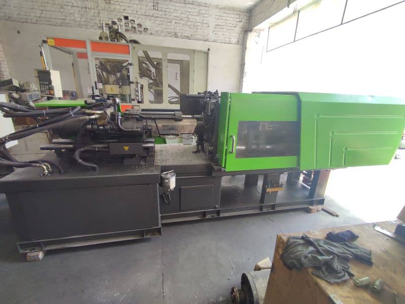 130 Ton WellTec Plastic Injection Moulding Machine 6