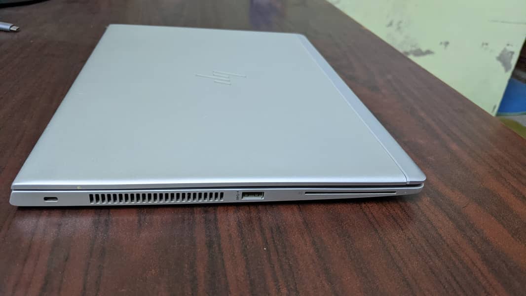 HP 840 G5 EliteBook 8