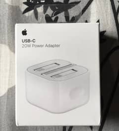 Apple (USB-C 20w Power Adapter)