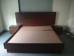 Solid wooden bed sets with corner tables