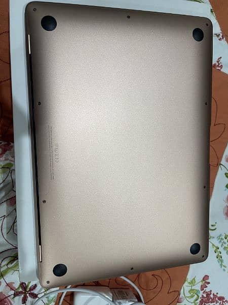 Macbook Air 2020 M1 Chip Gold 8/256 gb 1