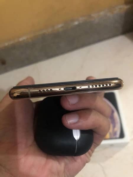 Iphone Xs Max Gold 256GB 7