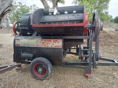 Wheat thresher for sale//Agricultural cutter for sale .