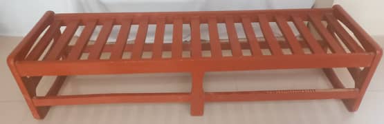 Urgent sell! Solid,Long, Wooden Settee (bench) for Rs 8000 only!