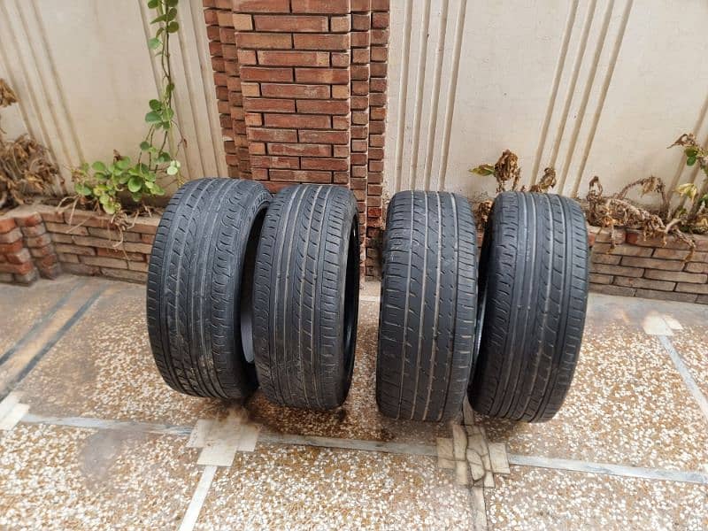 225/50/18 Dunlop tyres 0