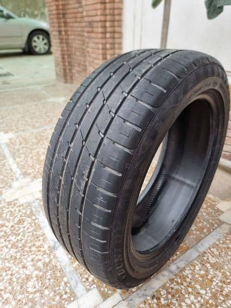 225/50/18 Dunlop tyres 1