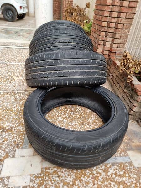 225/50/18 Dunlop tyres 5